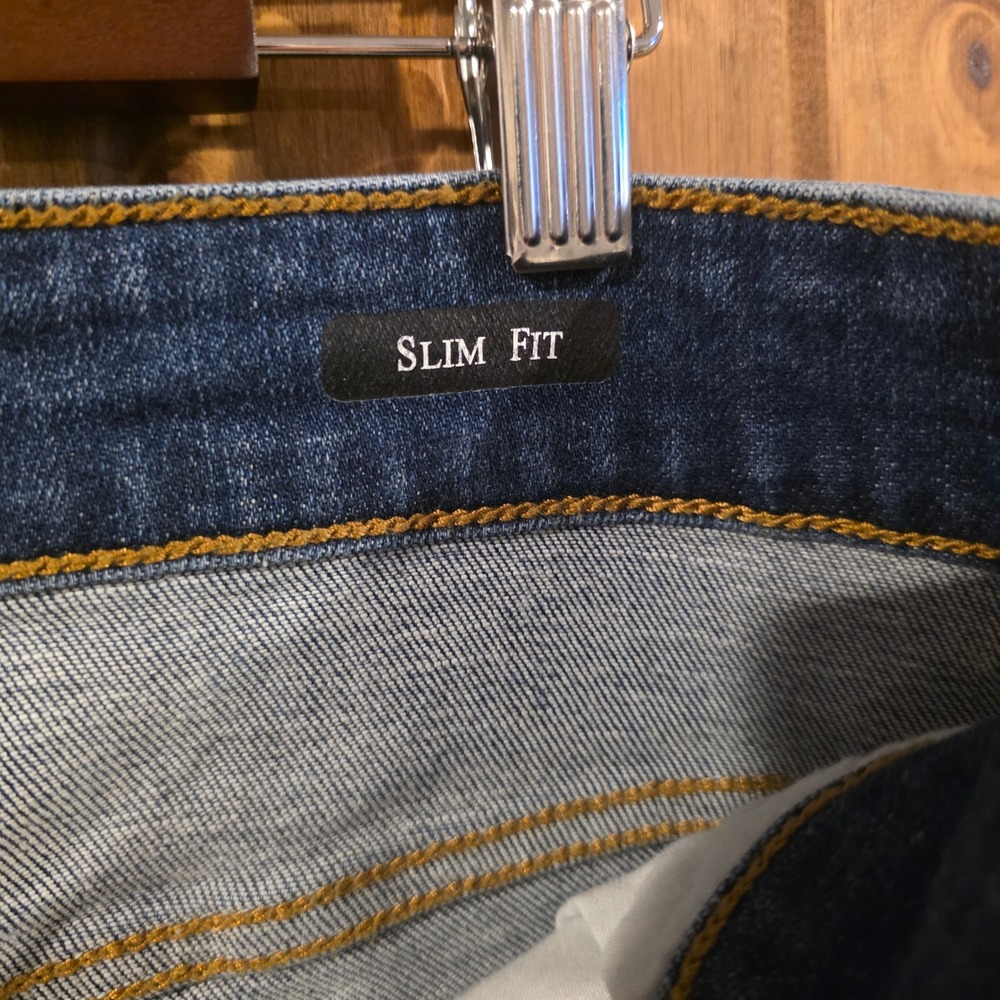 Judy Blue‎ Slim Fit Jeans Womens 16W Blue Excellent Distressed Raw Hem - Picture 7 of 12